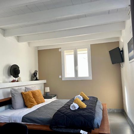 Mas La Farelle Chambre D'Hote,Fitness & Salle De Jeux Gratuite & Spa En Supplement Nimes Bagian luar foto