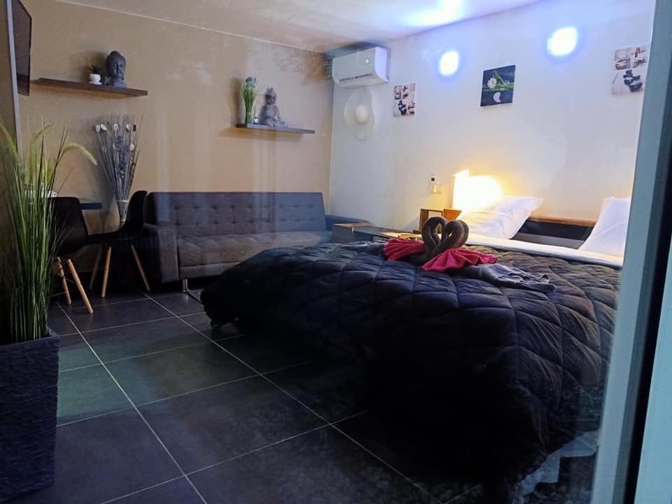 Mas La Farelle Chambre D'Hote,Fitness & Salle De Jeux Gratuite & Spa En Supplement Nimes Bagian luar foto